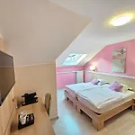 Weidendall Fogadó *