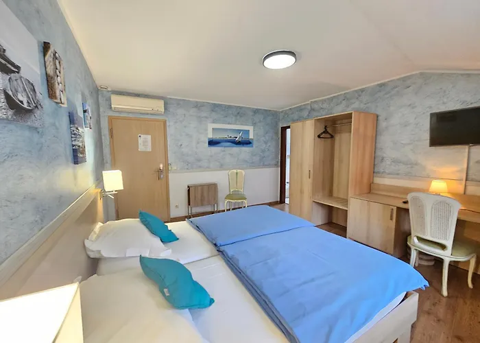 维登达尔酒店 宾馆 *